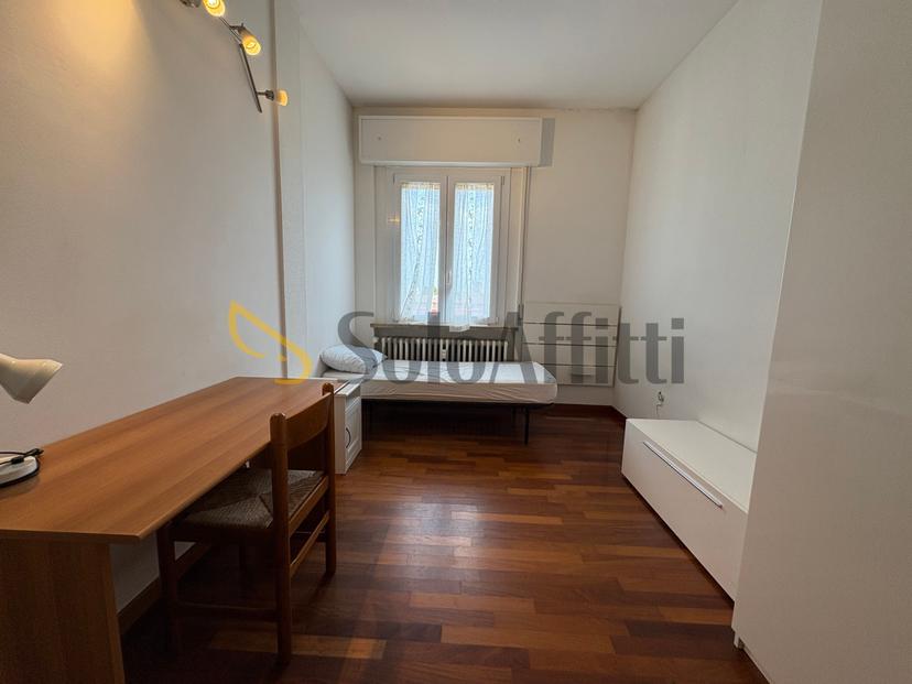 Stanza in appartamento in Via San Pellegrino Laziosi Snc, Forlì — foto 4 di 5