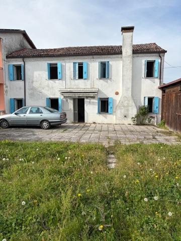 Casa indipendente in Lama Polesine Via a. De Gasperi, Ceregnano