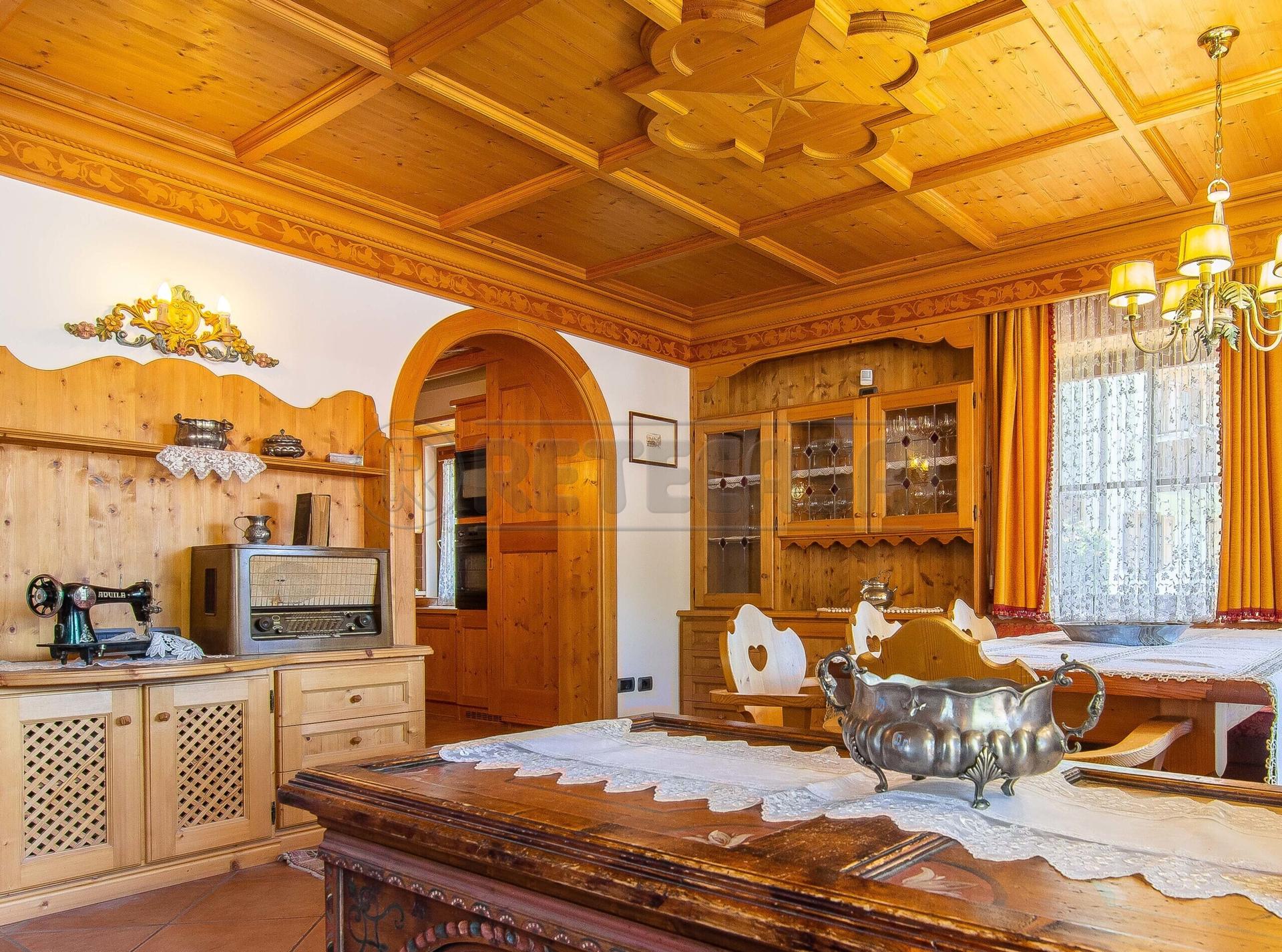 Villa in Via Sass Maor 14, Primiero San Martino di Castrozza