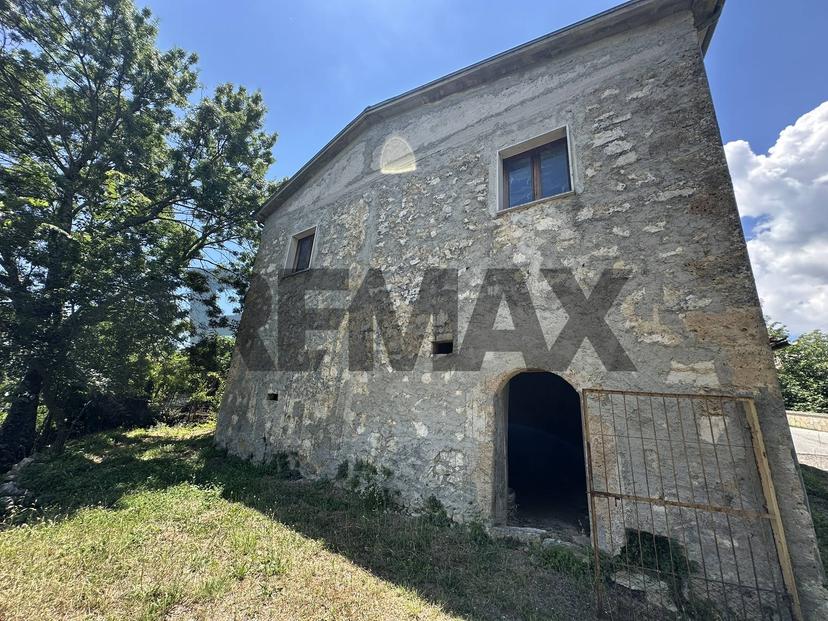 Rustico in Via Sant'Erasmo Snc, Rocchetta a Volturno — foto 2 di 5