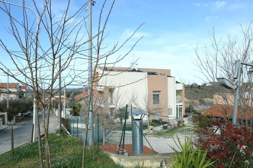 Villa in Via Dragonara 43, San Giovanni Teatino — foto 2 di 5
