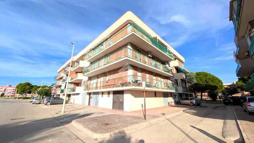 Quadrilocale in Via Canusium 4, Margherita di Savoia — foto 5 di 5