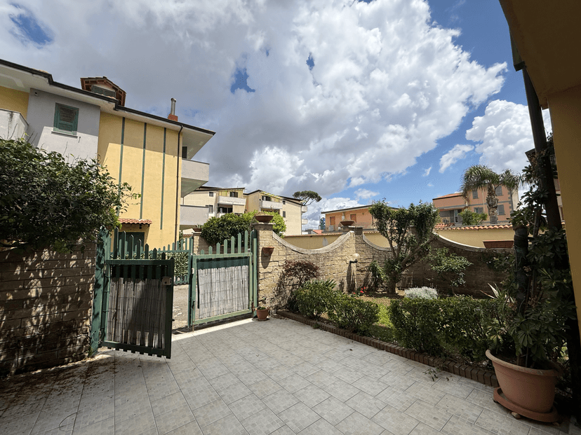 Villa bifamiliare in Corso Italia 249, Villaricca — foto 2 di 5