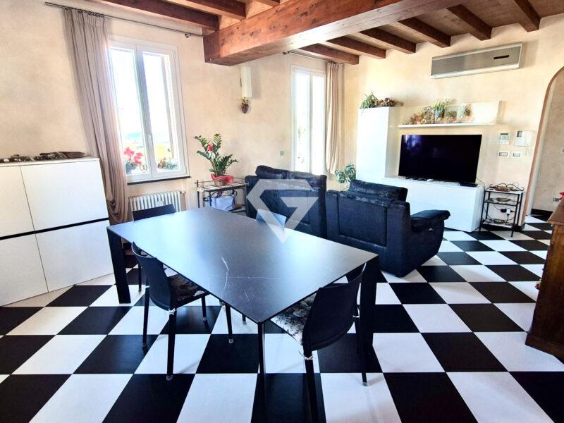 Appartamento in Vico della Madonnetta, Loano