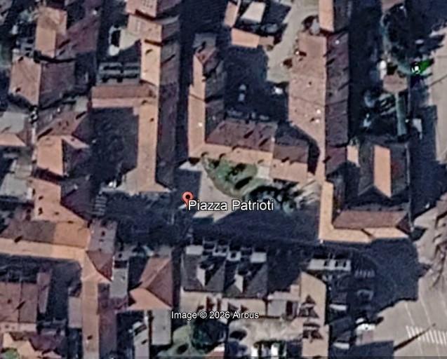Porzione di casa in Piazza Patrioti 5, Taino — foto 2 di 5