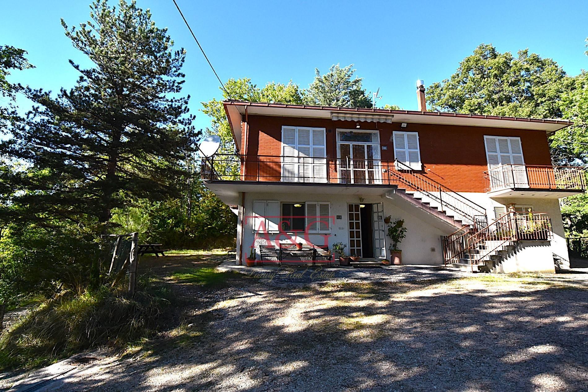 Villa in Via Aldo Moro 38, Amandola
