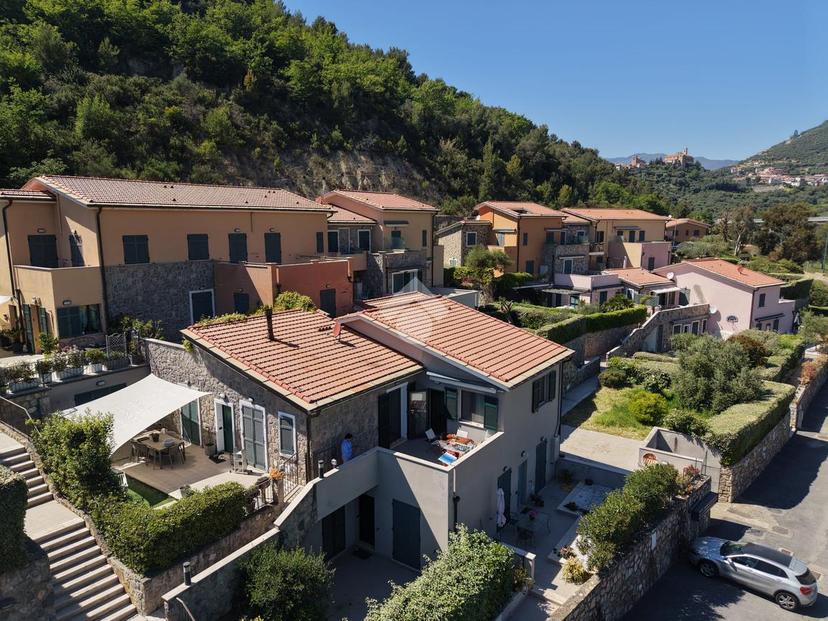 Trilocale in Str. per I Piani 8, Castellaro — foto 4 di 5