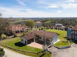 Villa in Via Luigi Einaudi 10, Valfenera