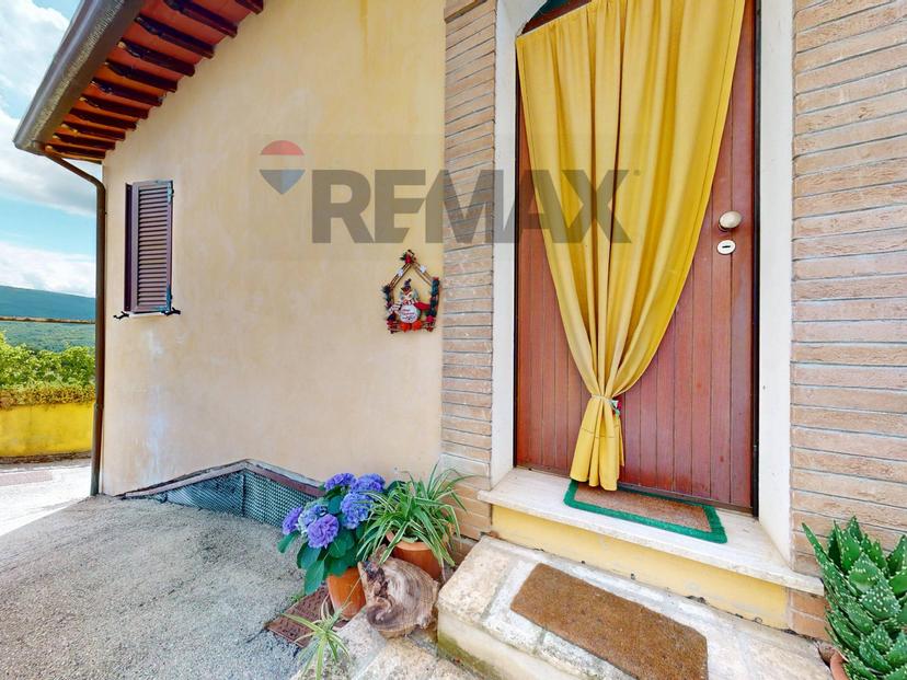 Casa indipendente, Valtopina — foto 2 di 5