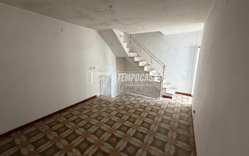 Casa indipendente in Vico II l. San Vincenzo 9, Rutigliano — foto 2 di 5