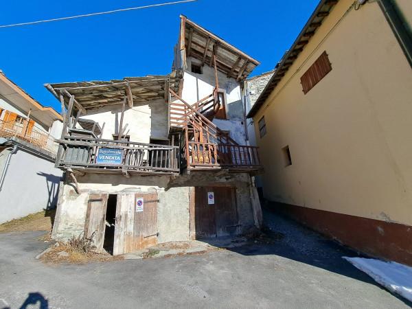 Baita in Piazza Umberto I 177, Crissolo — foto 2 di 5