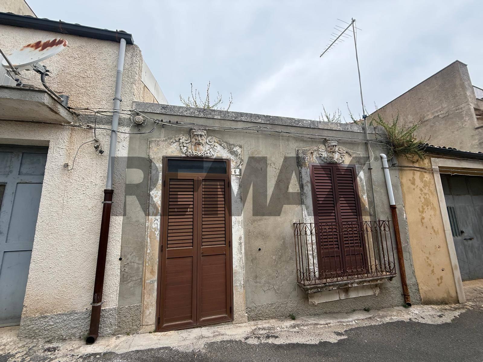 Appartamento in Via Tito Minniti 4, Buscemi