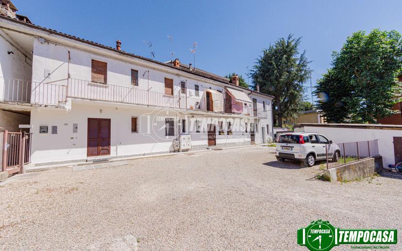 Trilocale in Via Palmiro Togliatti, San Martino Siccomario — foto 3 di 5