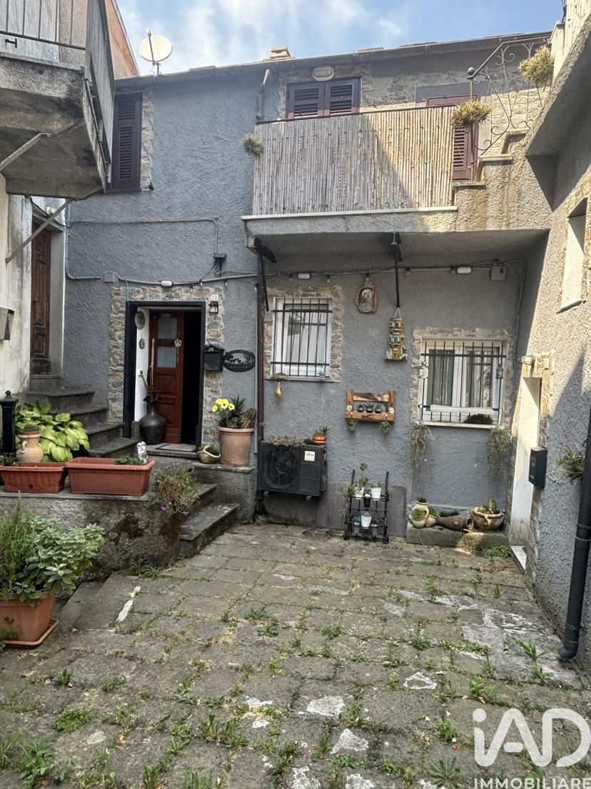 Casa indipendente in Via Liberta' 28, Carro