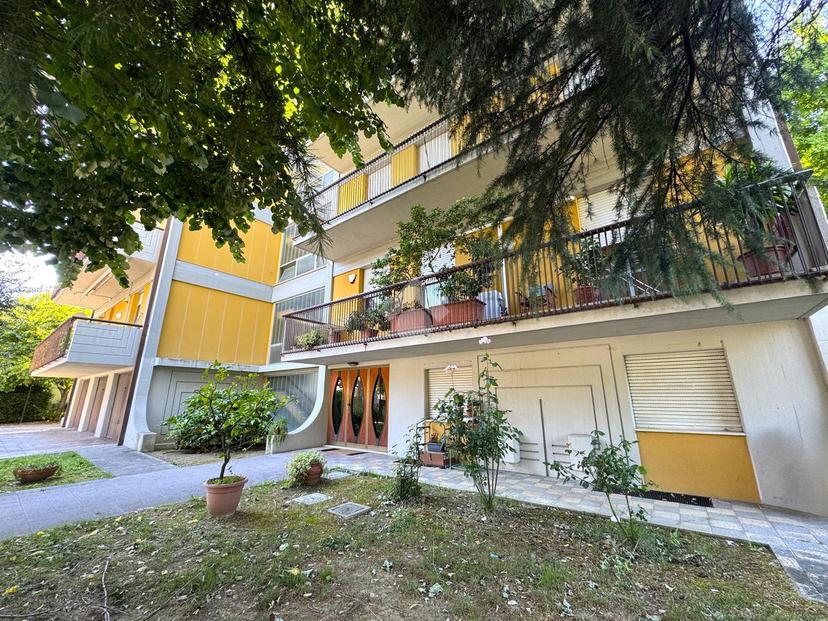 Trilocale in Via G. Santarelli 1, Forlì — foto 2 di 5
