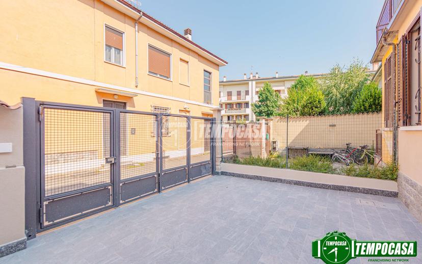 Trilocale in Via Rodolfo Maiocchi, Pavia