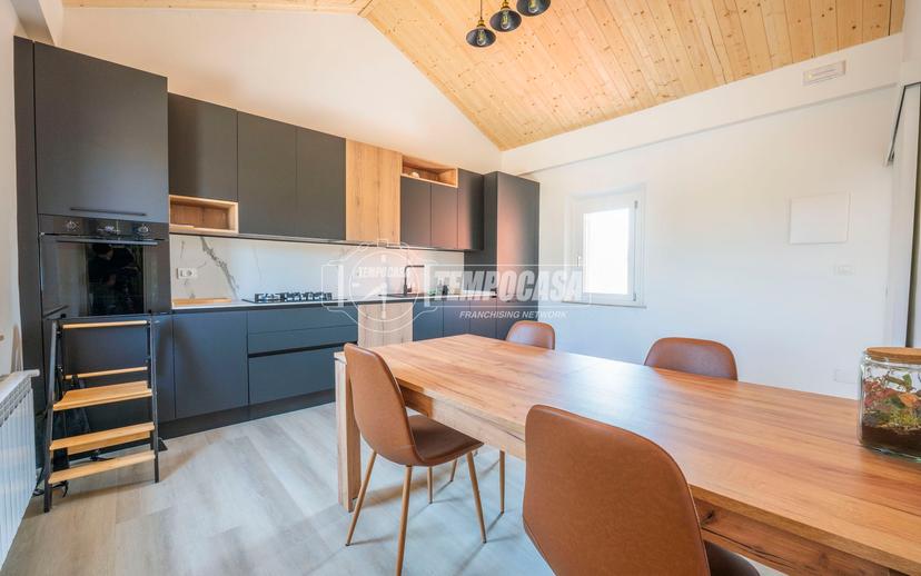 Casa indipendente in Via Raffaello Sanzio 453, Senigallia — foto 3 di 5