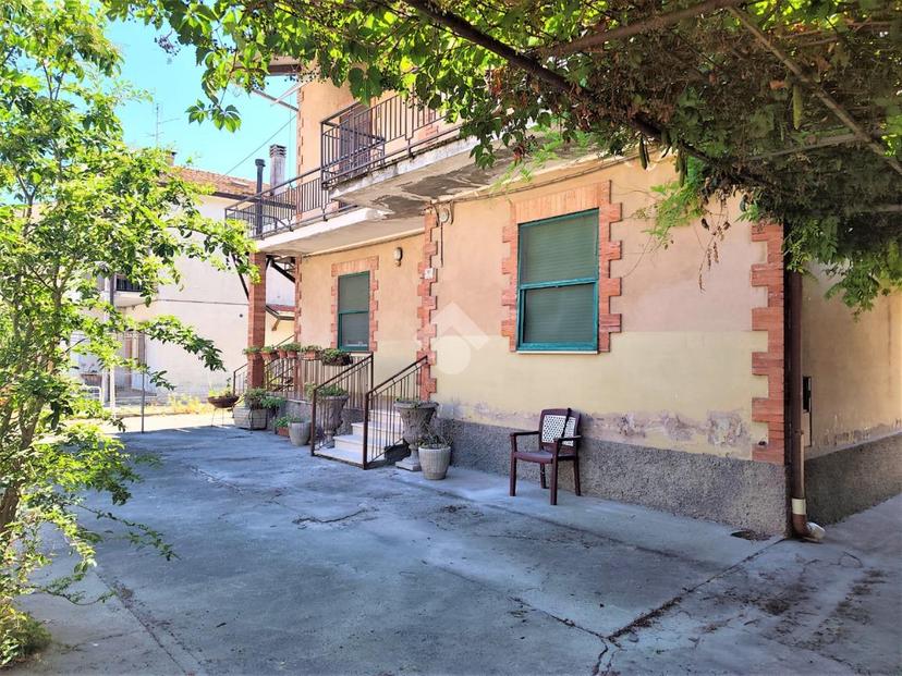 Casa indipendente in Strada dei Loggi 90, Perugia