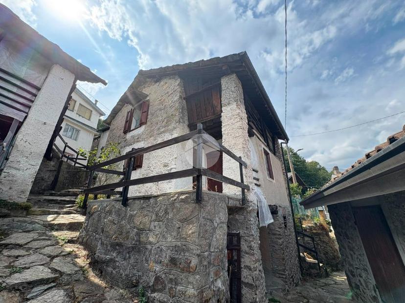 Casa indipendente in Borgata Formiero 36, Cuorgnè — foto 5 di 5