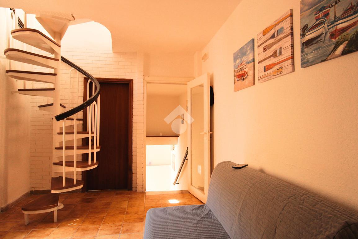 Casa indipendente in Via Marinella 21, Sapri