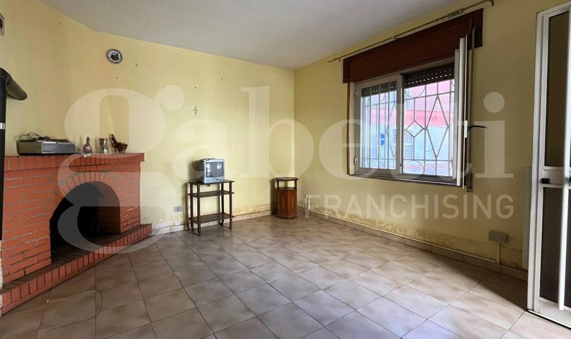 Casa indipendente in Piazza Gregorio Nucci , Calvi Risorta — foto 5 di 5