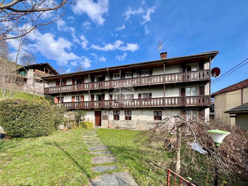 Villa in Frazione Oldri 12, Viù — foto 3 di 5