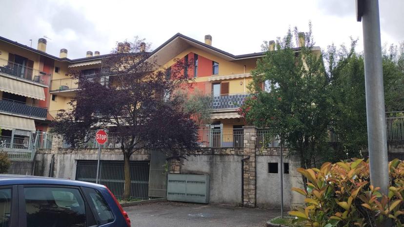Trilocale in Via Antonio Vivaldi, Brembate di Sopra — foto 2 di 5