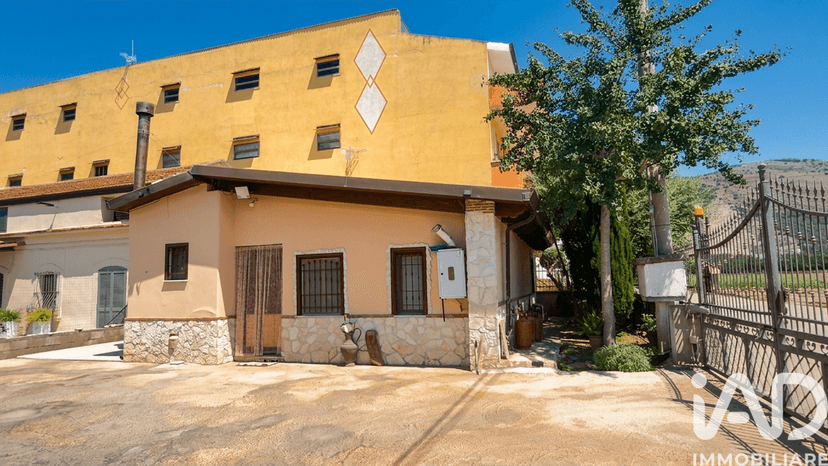 Casa indipendente in Via Capitolo 15, Acerra — foto 3 di 5