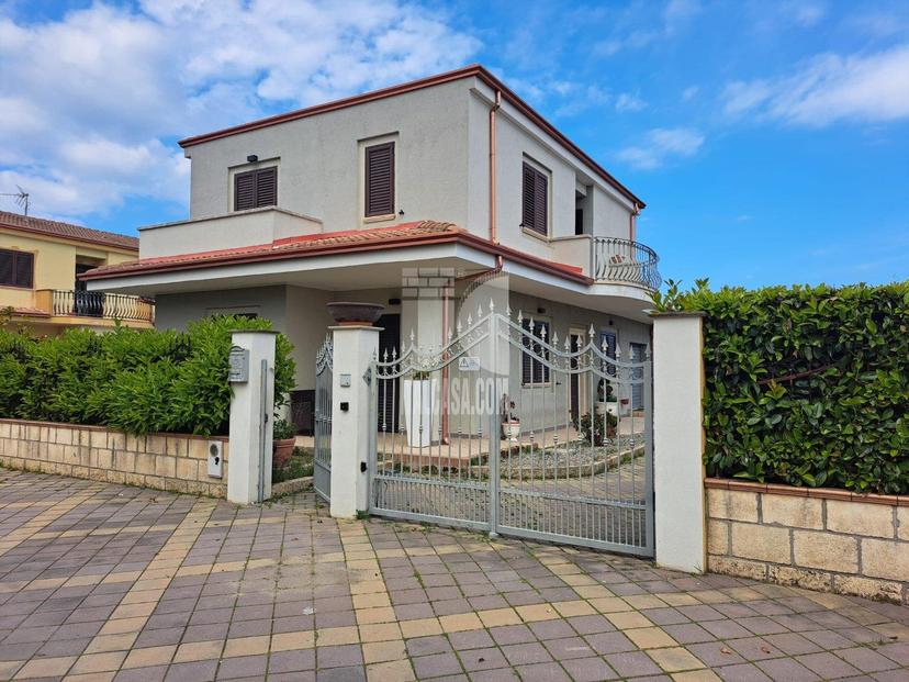 Villa in Via dei Melograni, Crotone — foto 5 di 5