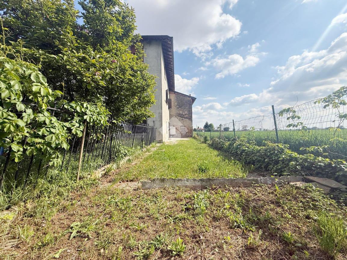 Casa indipendente in Via Piatti 19, Turate