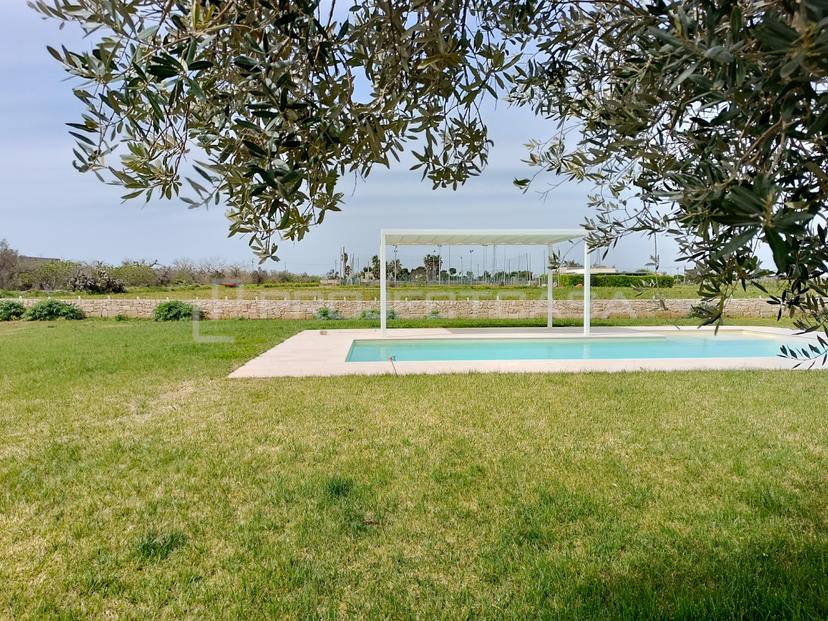 Villa in Strada Vicinale Melpignano, Castrignano de' Greci — foto 2 di 5