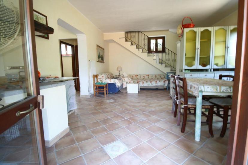 Villa in Strada della Lavandara, Mompeo