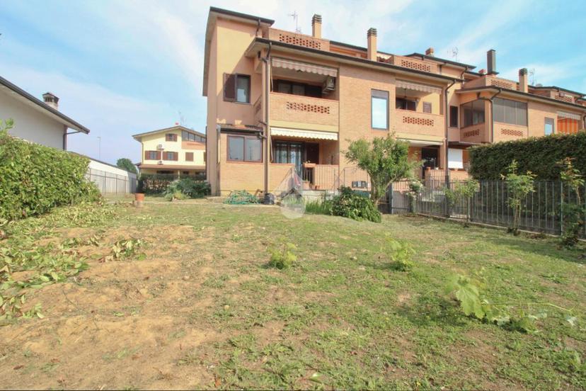 Trilocale in Via Vimanone 15, Cura Carpignano — foto 5 di 5