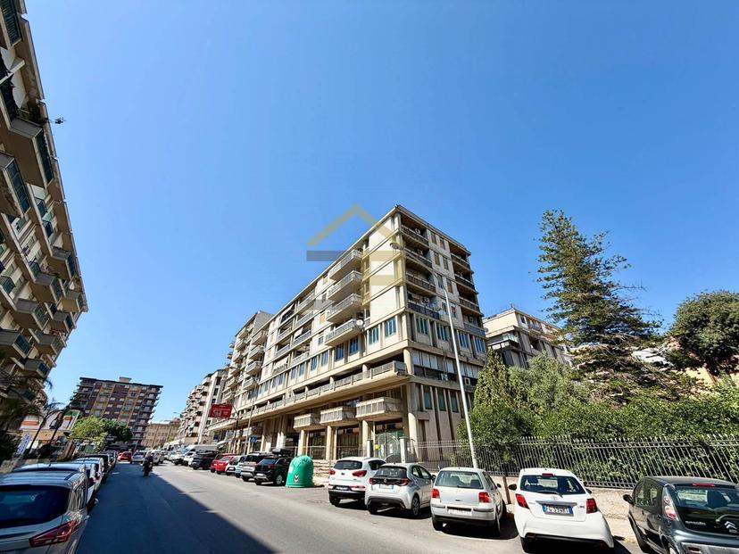 Appartamento in Via Ausonia 83, Palermo