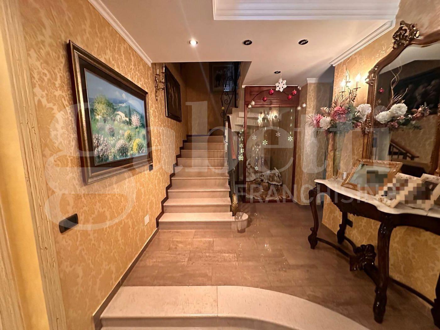 Villa in Via Sopra Torone, Castel Morrone