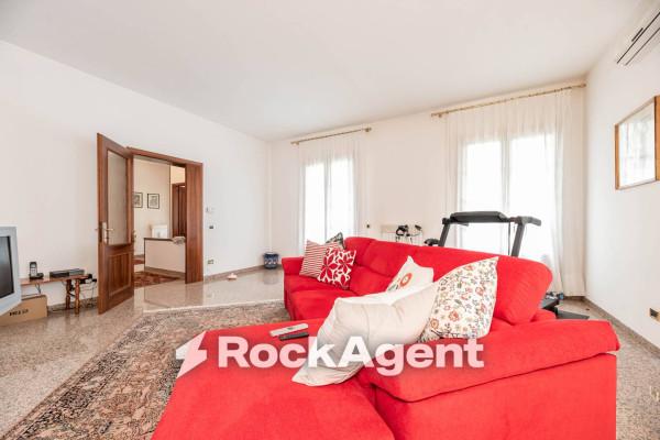 Villa in Via Giacomo Leopardi 42, Correzzola — foto 5 di 5