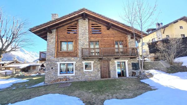 Villa bifamiliare in Frazione Gimillan 141, Cogne — foto 2 di 5