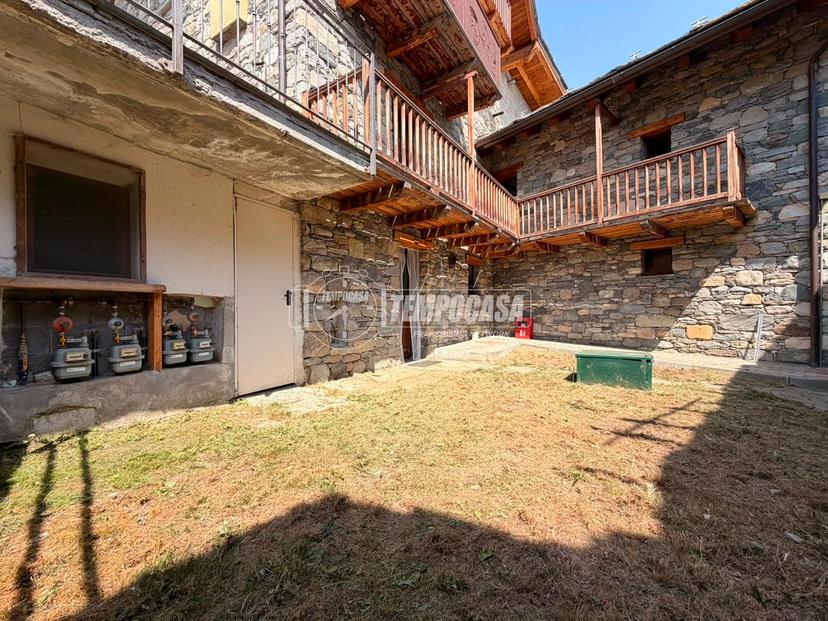 Bilocale in Frazione Montjoux 6, Gignod — foto 5 di 5