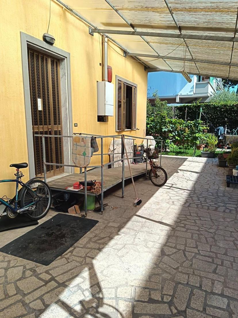 Casa indipendente, Massa