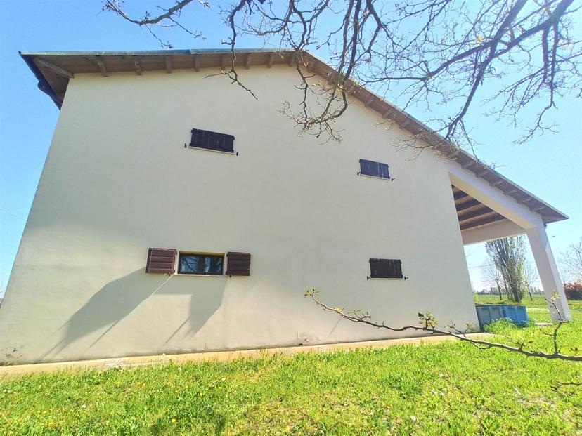 Casa indipendente in Via delle Valli, Mirandola — foto 4 di 5