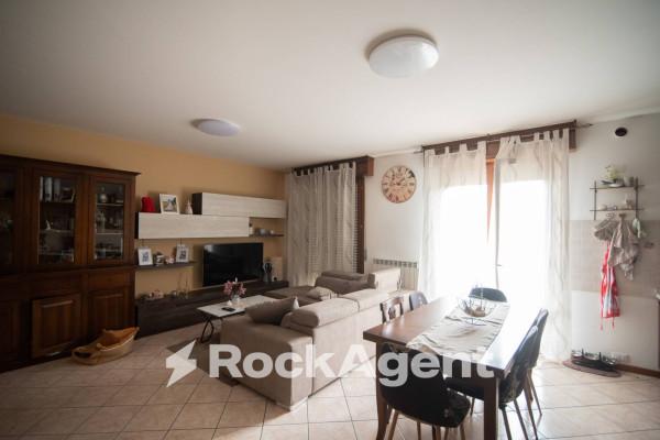 Appartamento in Via Palmiro Togliatti 1, Montecalvo in Foglia