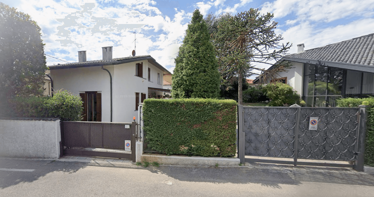 Bilocale in Via Cascina Carolina, Biassono