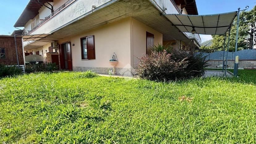 Trilocale in Via Aldo Moro 2, Rezzato — foto 3 di 5