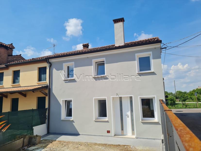 Villa a schiera in Via Croce di Pietra 26, Noventa Vicentina — foto 2 di 5