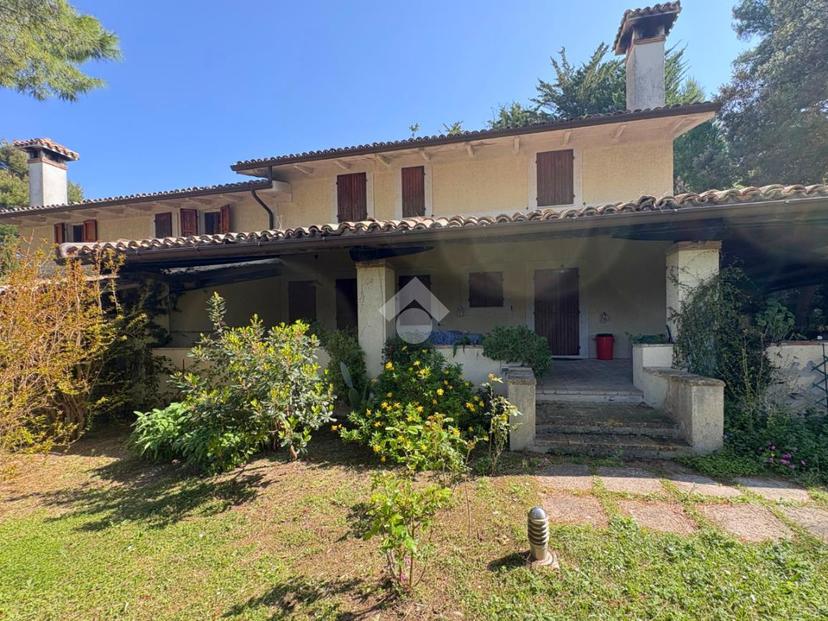 Villa in Frazione Massignano 131, Ancona — foto 4 di 5