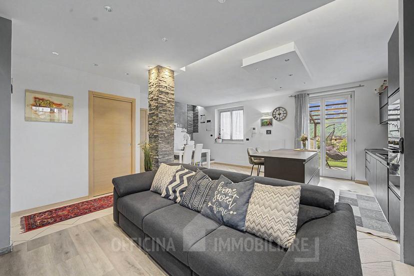 Villa bifamiliare in Via Chioso, Tresivio — foto 4 di 5