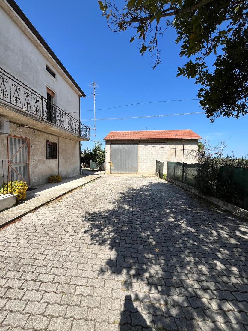 Quadrilocale in Via Provinciale della Rocca 39, Santa Maria Imbaro — foto 5 di 5