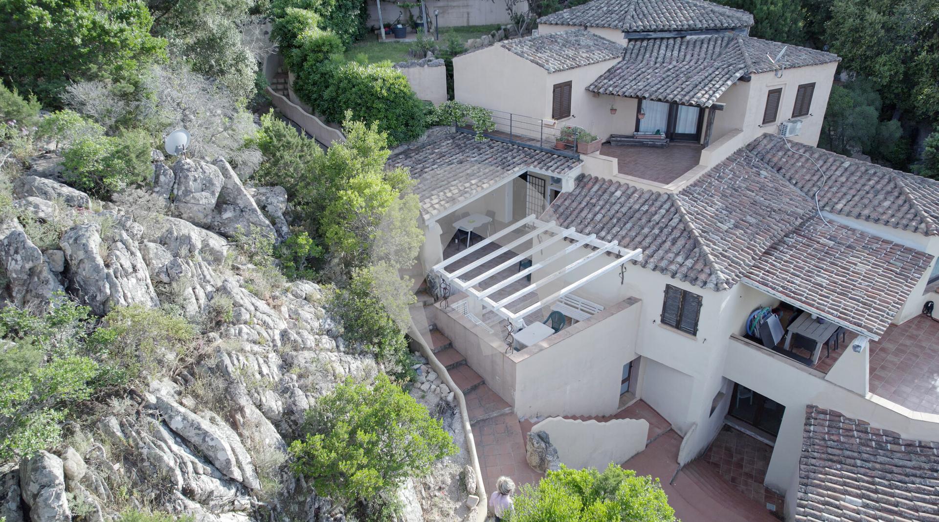 Appartamento in Via l'Unfarru 2, Arzachena