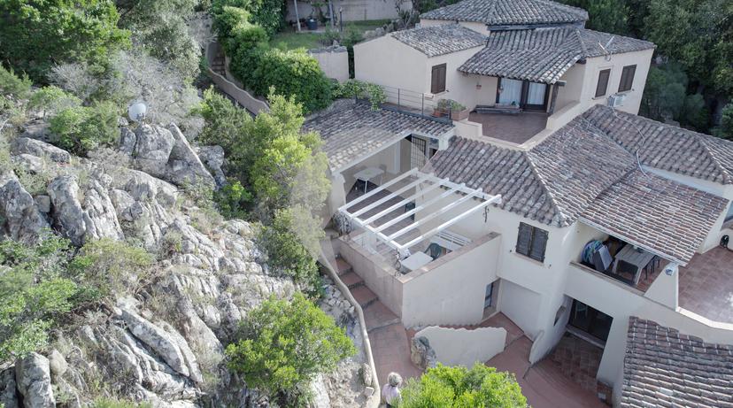 Appartamento in Via l'Unfarru 2, Arzachena