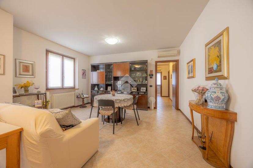 Trilocale in Via Emilio Salgari 2, San Pietro in Cariano — foto 5 di 5